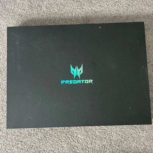 Predator Helios 300 Gaming Set - Picture 3 of 8